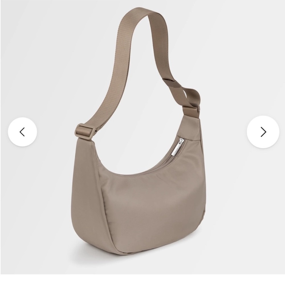 Fablou London-Luna Bag-sand color. NWT